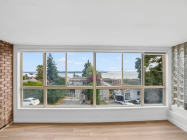 Primary Bedroom Photo of 204 15176 Buena Vista Avenue, White Rock, BC
