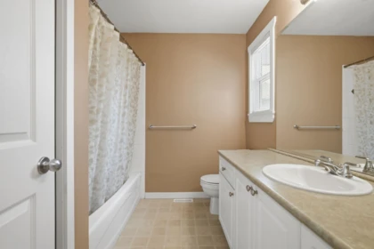 Hallway Photo of 6888 189th Street, Surrey, BC