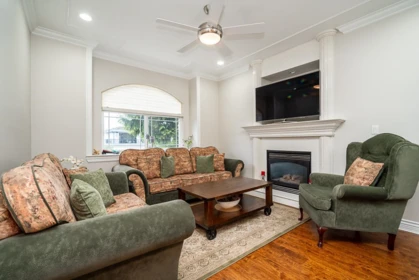 Family Room Photo of 12623 90a Avenue, Surrey, BC