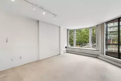 Breakfast Nook Photo of 304 1330 Burrard Street, Vancouver, BC