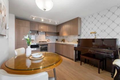 Breakfast Nook Photo of 3908 13696 100 Avenue, Surrey, BC