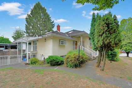 Breakfast Nook Photo of 8080 Columbia Street, Vancouver, BC