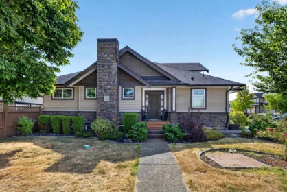 19686 73a Avenue, Langley, BC, Langley — Single Family Residence for sale