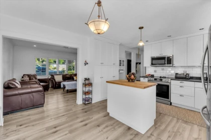 Kitchen Photo of 135 E 27 Street, North Vancouver, BC