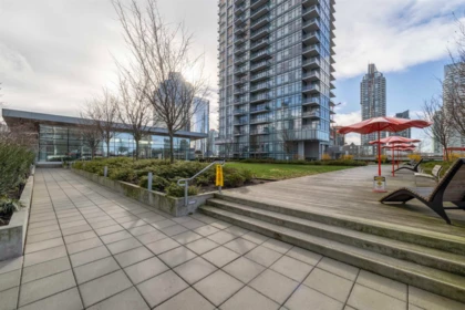 2606 4670 Assembly Way, Burnaby, BC, Burnaby — Apartment/Condo for sale
