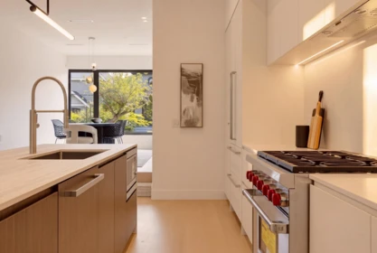Breakfast Nook Photo of 1 75 E 23rd Avenue, Vancouver, BC