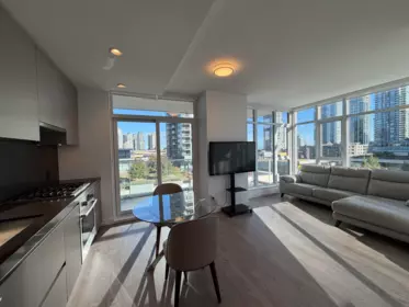 709 6080 Mckay Avenue, Burnaby, BC, Burnaby — Apartment/Condo for sale