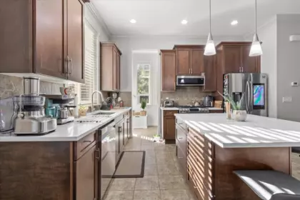 Kitchen Island Photo of 5948 Matsqui Street, Chilliwack, BC