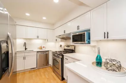 Kitchen Island Photo of 104 10538 153 Street, Surrey, BC