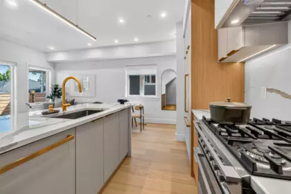 Breakfast Nook Photo of 3 550 Kaslo Street, Vancouver, BC