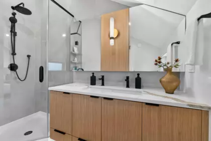Mudroom Photo of 3 550 Kaslo Street, Vancouver, BC