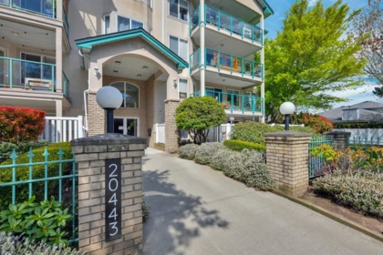 409 20443 53 Avenue, Langley, BC, Langley — Apartment/Condo for sale