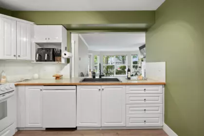 Powder Room Photo of 101 6557 121 Street, Surrey, BC
