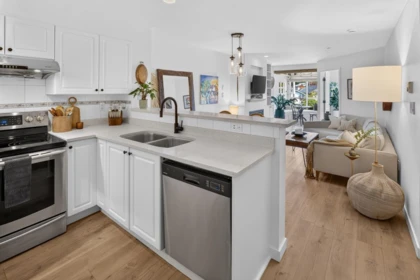 309 760 Kingsway, Vancouver, BC, Vancouver — Apartment/Condo for sale