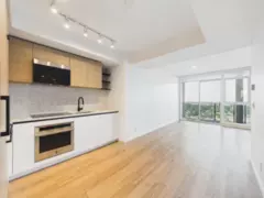 3111 10448 University Drive, Surrey, BC