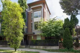 5552 Oak Street, Vancouver, BC