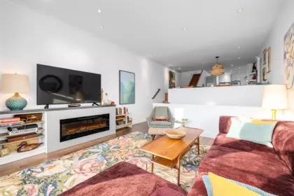 Family Room Photo of 3 15161 Prospect Avenue, White Rock, BC