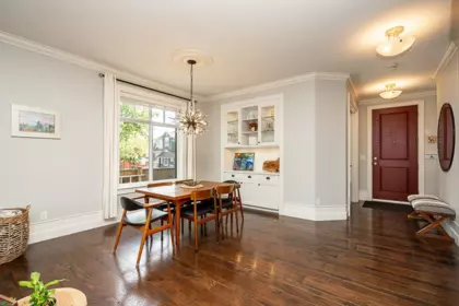 Breakfast Nook Photo of 19299 69a Avenue, Surrey, BC