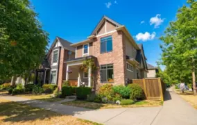 19299 69a Avenue, Surrey, BC