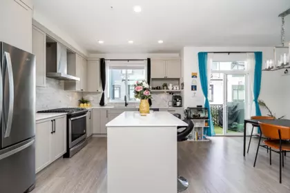 21 6897 201 Street, Langley, BC, Langley — Townhouse for sale