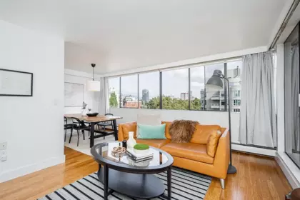 Breakfast Nook Photo of 902 1616 W 13 Avenue, Vancouver, BC