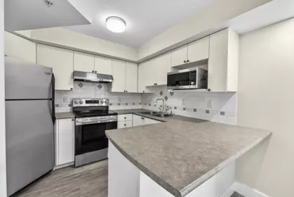 Guest Bathroom Photo of 211 214 Eleventh Street, New Westminster, BC