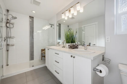 Staircase Photo of 27515 27a Avenue, Langley, BC