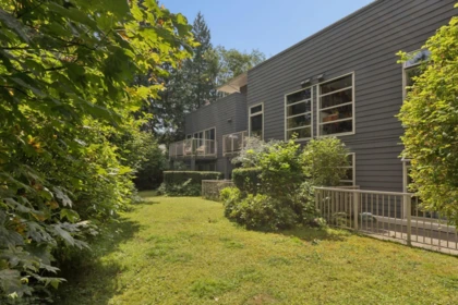 Garden / Landscaping Photo of 204 2832 Capilano Road, North Vancouver, BC