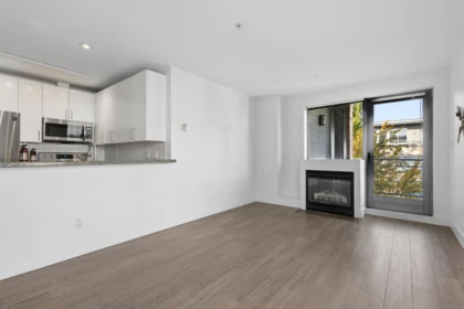 Walk-In Closet Photo of 307 2680 Arbutus Street, Vancouver, BC