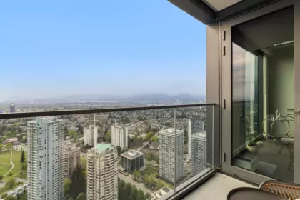 3905 5987 Wilson Avenue, Burnaby, BC, Burnaby — Apartment/Condo for sale