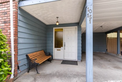 Entry Foyer Photo of 10151 Rosedene Crescent, Richmond, BC
