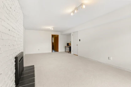 Hot Tub / Spa Photo of 10151 Rosedene Crescent, Richmond, BC
