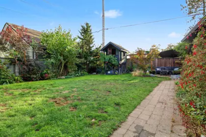 Street View Photo of 920 Chilliwack Street, New Westminster, BC