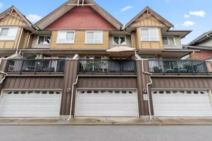 Hot Tub / Spa Photo of 7 7088 191 Street, Surrey, BC