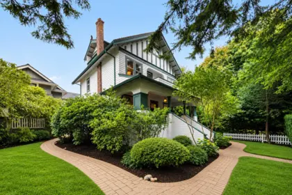 1 650 W Keith Road, North Vancouver, BC, North Vancouver — Single Family Residence for sale