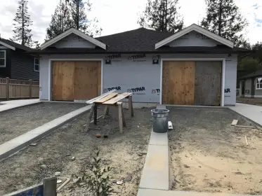 1066 Celia Crescent, Gibsons, BC, Gibsons — Half Duplex for sale