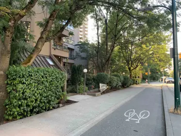 416 1080 Pacific Street, Vancouver, BC, Vancouver — Apartment/Condo for sale