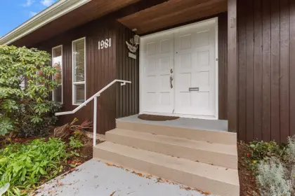 1981 Powell Crescent, Abbotsford, BC, Abbotsford — Single Family Residence for sale