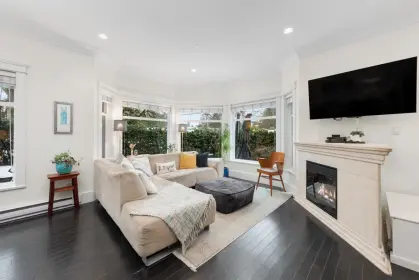 488 Lakewood Drive, Vancouver, BC, Vancouver — Half Duplex for sale