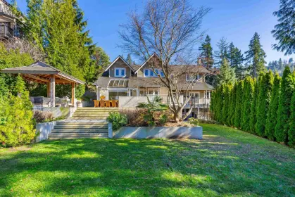 5732 Westport Court, West Vancouver, BC, West vancouver — Single Family Residence for sale