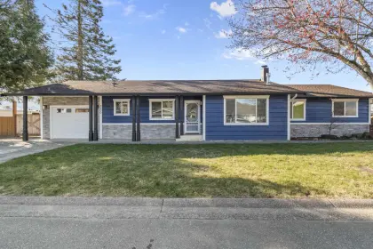 7500 Maple Crescent, Agassiz, BC, Agassiz — Single Family Residence for sale