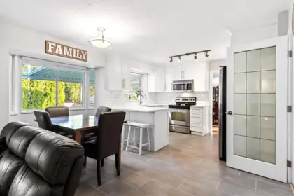 12162 Irving Street, Maple Ridge, BC, Maple ridge — Single Family Residence for sale