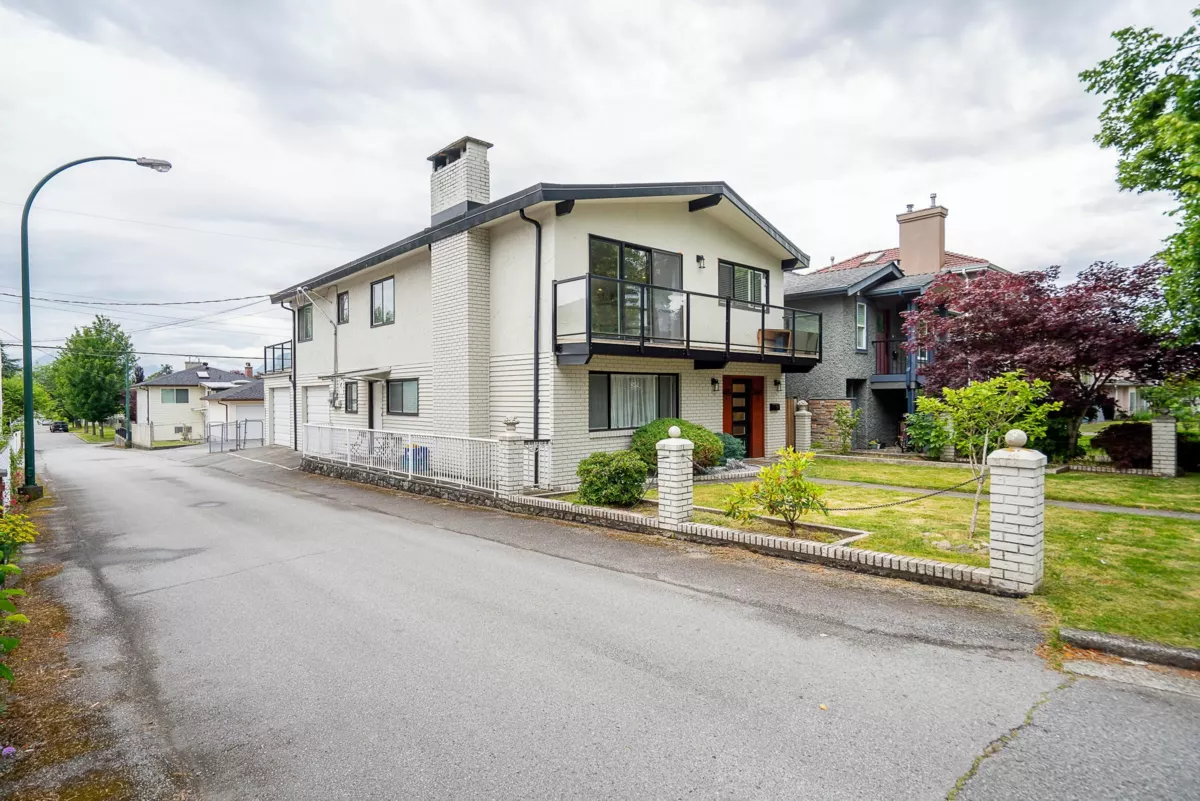 Exterior Rear Photo of 3605 E 27th Avenue, Vancouver, BC