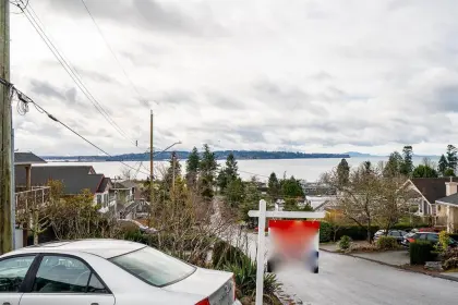 972 Kent Street, White Rock, BC, White rock — Single Family Residence for sale