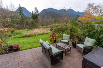 21 Beach Drive, Furry Creek, BC, Furry creek — Townhouse for sale