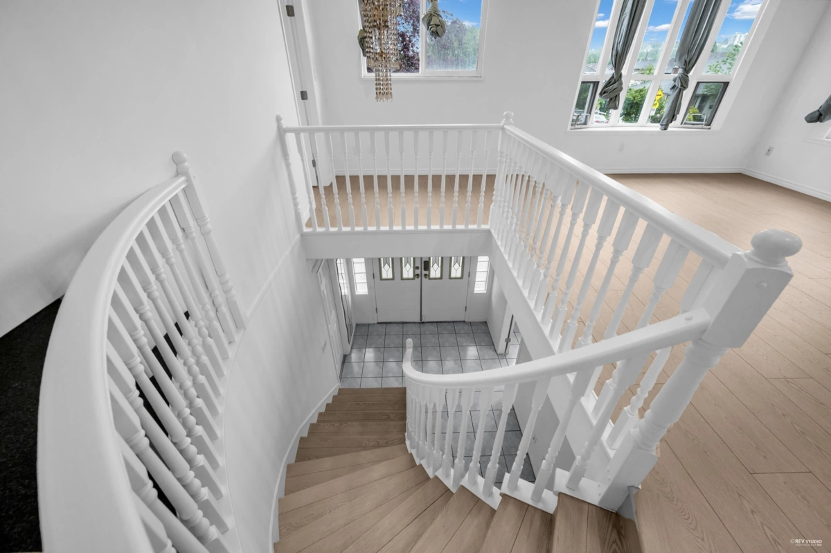 Basement Recreation Room Photo of 3190 Grant Street, Vancouver, BC