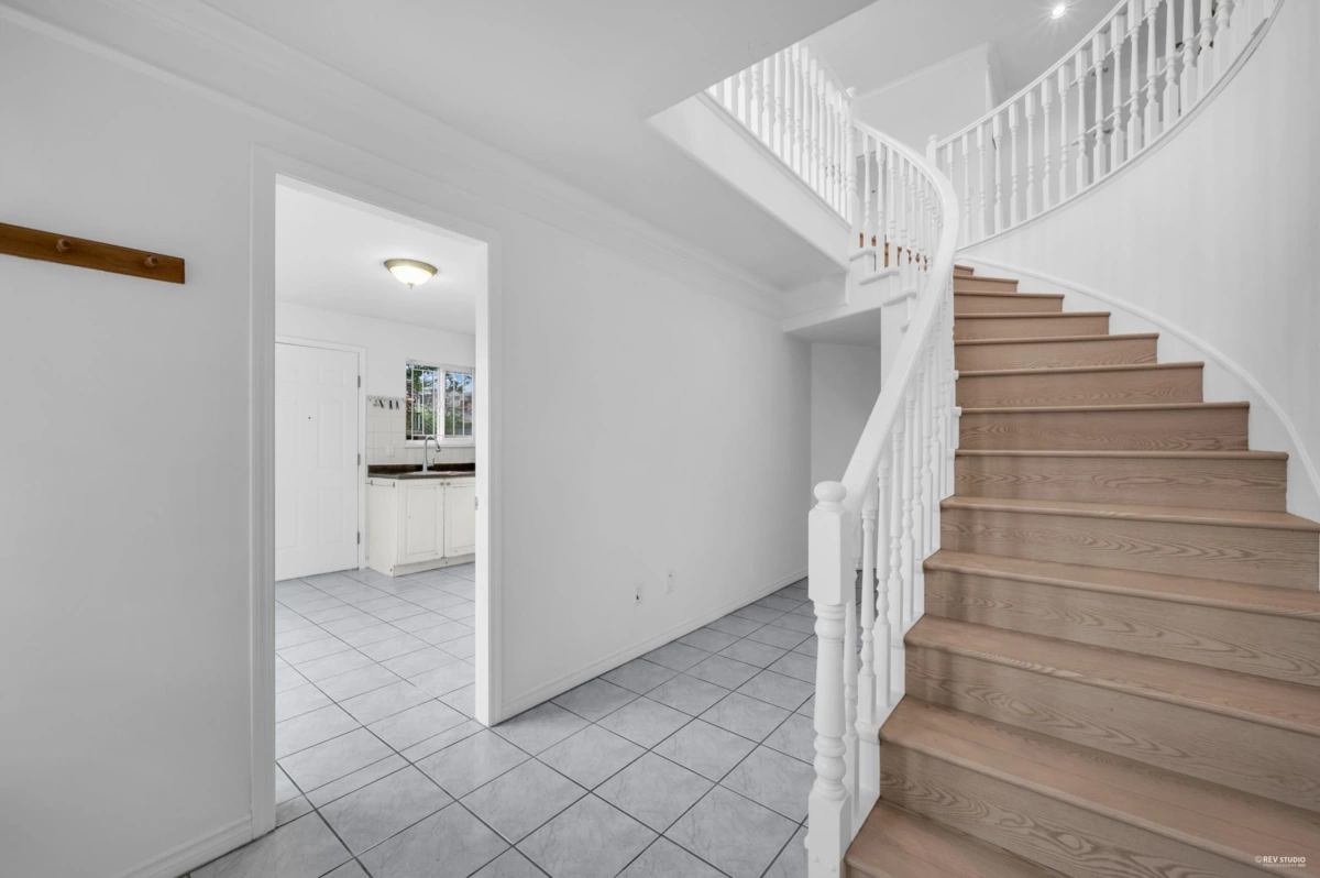 Loft / Bonus Room Photo of 3190 Grant Street, Vancouver, BC