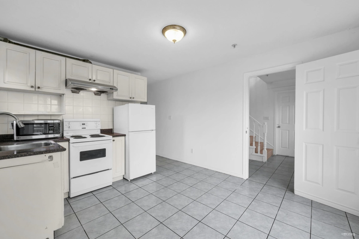 Primary Bedroom Photo of 3190 Grant Street, Vancouver, BC