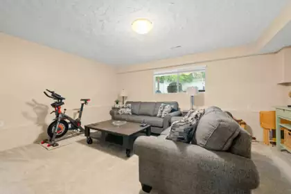 21178 93 Avenue, Langley, BC, Langley — Single Family Residence for sale