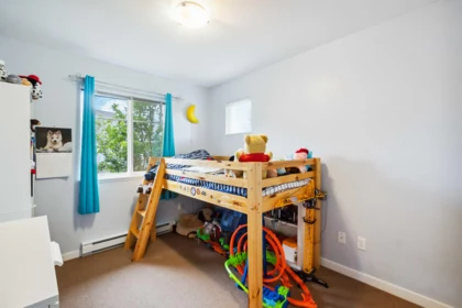 Entry Foyer Photo of 32 6575 192 Street, Surrey, BC